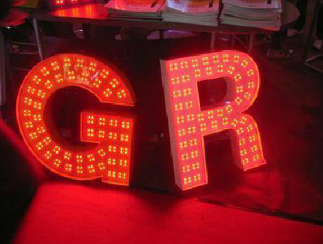 金秀LED发光字常见的安装误区。